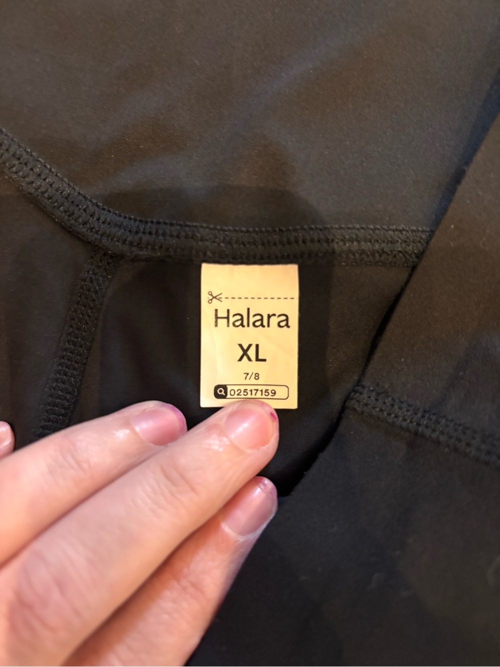 HALARA Black Performance Leggings - Picture 2 of 2